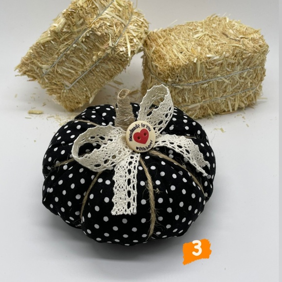 Fabric Stuffed Pumpkins / Fall Decor / Halloween Decor / Pumpkin Decor - Picture 4 of 5